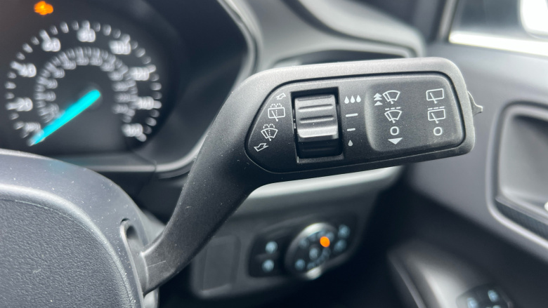 Ford Focus 1.0 EcoBoost Hybrid mHEV 155 ST-Line 5dr Auto Petrol Hatchback